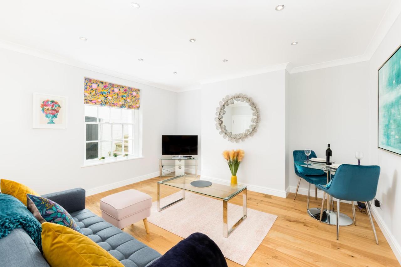 Boutique Basement 1 Bed Flat, Location, Free Parking, Wi-fi, Sky, Netflix Leamington Spa