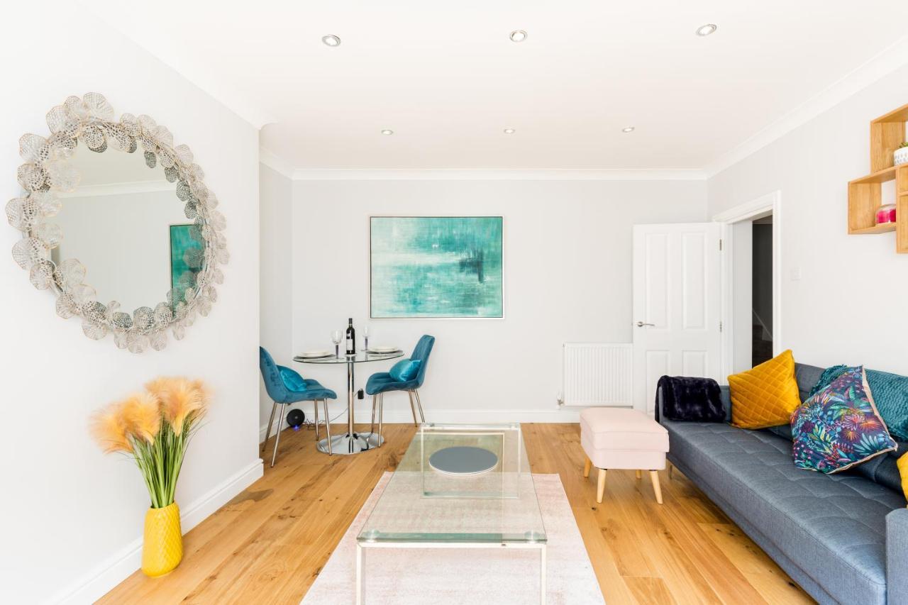 Boutique Basement 1 Bed Flat, Location, Free Parking, Wi-fi, Sky, Netflix Apartment