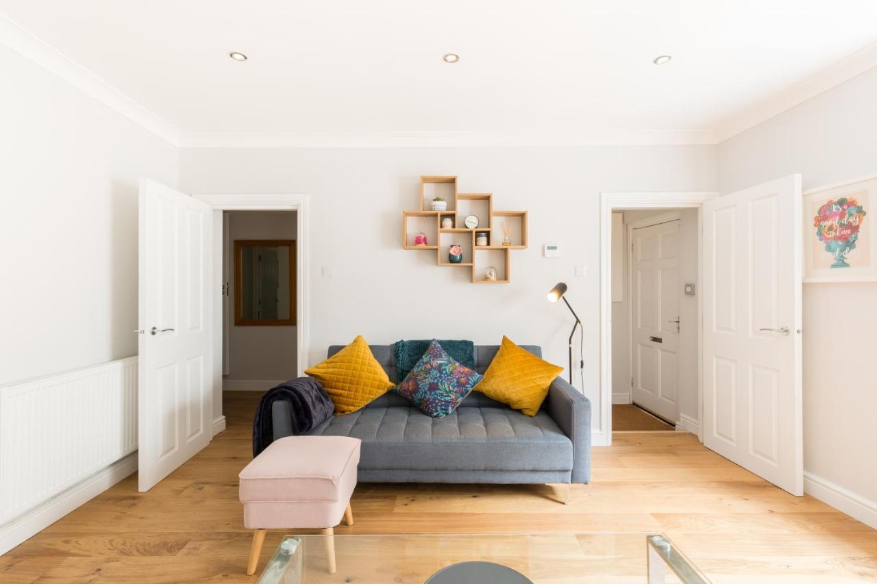 Apartamento Boutique Basement 1 Bed Flat, Location, Free Parking, Wi-fi, Sky, Netflix